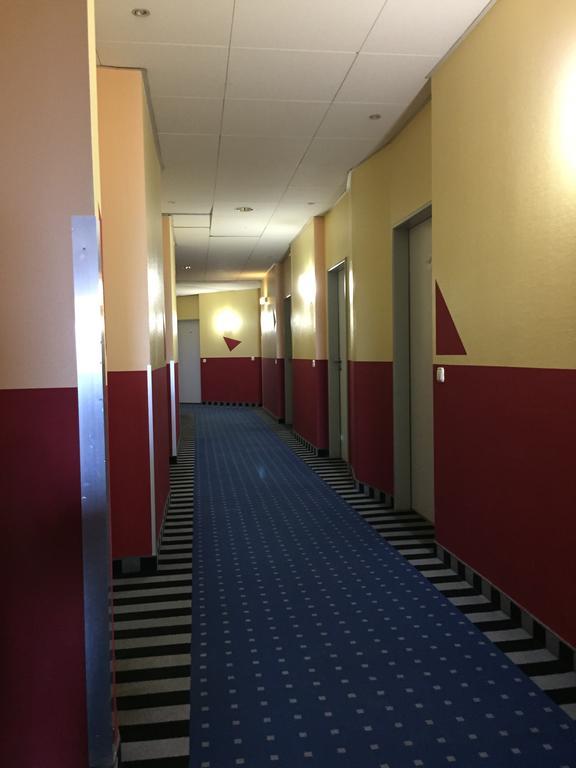 Mainstreet Hotel Дитценбах Екстериор снимка